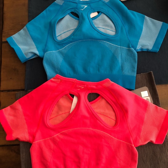 2 NWT gymshark crop tops! - Picture 2 of 4
